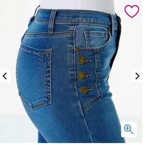 BNWT DG2 by Diane Gilman Virtual Stretch Denim Button Detail Bermuda Shorts